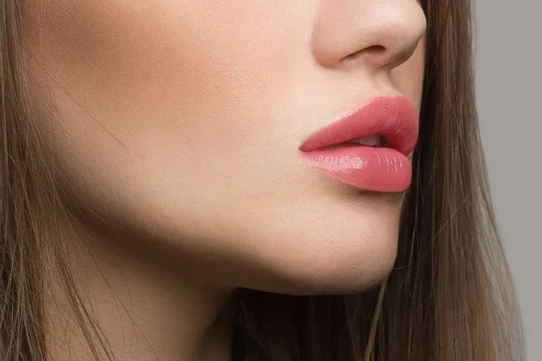 فرم دهی لب با ژل عوارض دارد؟