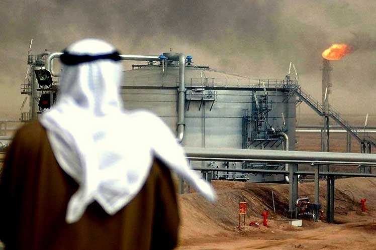 کندی اقتصادهای عربستان و خلیج فارس با کاهش تولید نفت