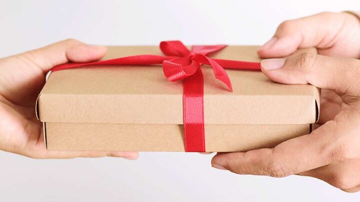 بهترین هدیه برای همکار خانم چیست؟